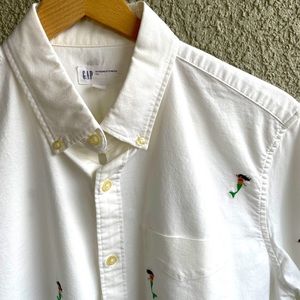 GAP Mermaids Short Sleeve Button-Down Medium